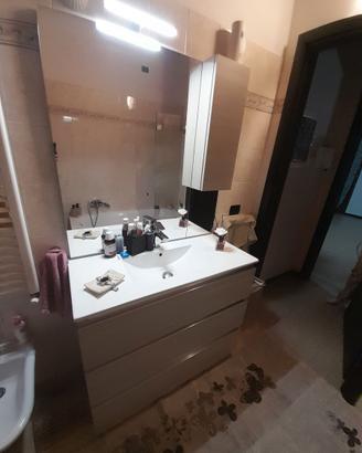 Composizione bagno olmo naturale