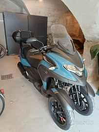 Yamaha 300 Tricity