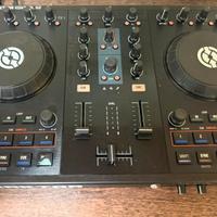 Native Instruments Traktor Kontrol S2 MK2