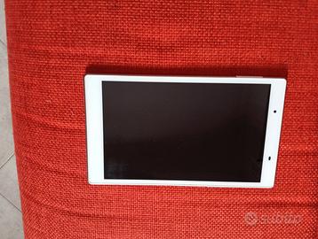 Lenovo Tablet4.  8 pollici