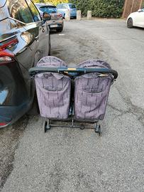 passeggino doppio o gemellare