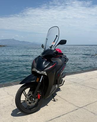 Honda SH 350 Sport 2024 – 19.000 km – Perfetto