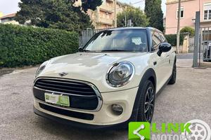 MINI Cooper D .