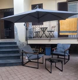 Arredo da esterno tendone tavolino e 2 sedie