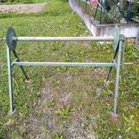 attrezzo per riavvolgere rete antigrandine