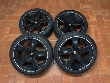 Kit cerchi e gomme originali Porsche macan da 21