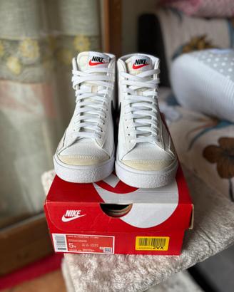 Nike blazer Mid'77