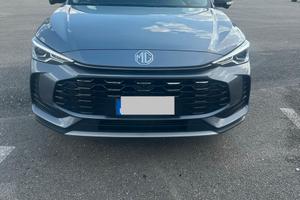 MG ZS HYBRID+ Luxury