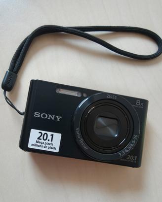Fotocamera digitale Sony Cyber-shot DSC-W830  