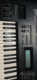 Synth Yamaha SY77