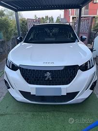 PEUGEOT 2008 GT PACK