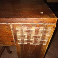 Tavolo in legno intarsiato / Sedie alluminio