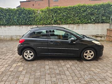 Peugeot 207 GPL del 2011