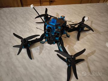 Drone cinematico professionale (foto e video) 8Mot