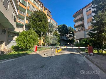 3 LOCALI A NAPOLI