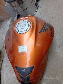 serbatoio Honda hornet 2006