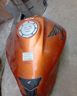 serbatoio Honda hornet 2006