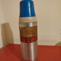 Thermos vintage in alluminio e plastica.