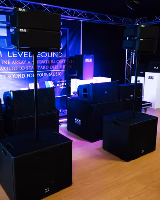 IMPIANTO LINE ARRAY HLS AUDIO DIVA 25