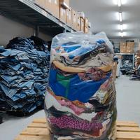 1€ AL KG ABBIGLIAMENTO VESTITI USATI