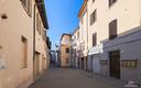 intero-stabile-in-centro-storico-a-reddito-