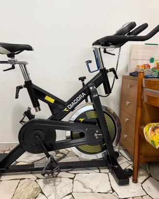 SPINNING BIKE