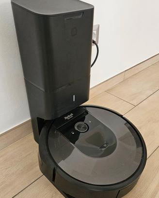 aspirapolvere roomba i7  plus  con svuotamento 