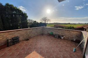 Appartamento di 100 m² con 3 locali a Aprilia
