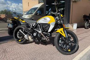 DUCATI Scrambler 800 TUTTO INCLUSO ANCHE PASSAGG