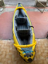 Canoa gonfiabile intex