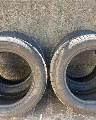 Gomme Estive 235/55/R17