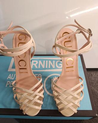 Scarpe Gucci pelle laccata n37