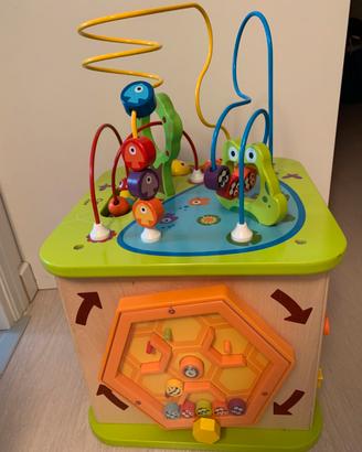 Cubo multi attività Hape Country Critters Play Cub