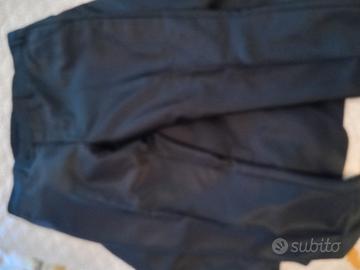Vestito elegante uomo