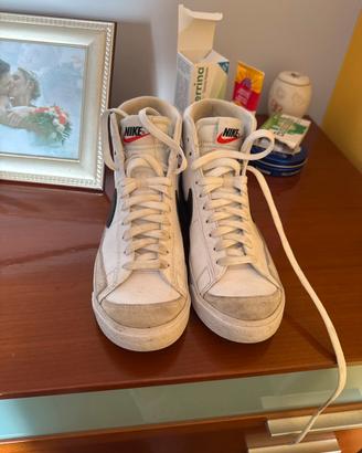 Sneaker modello Nike Blazer mid’’77