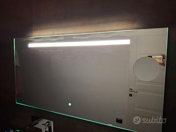 Specchio da bagno touch e sbrinante