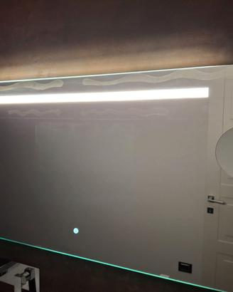 Specchio da bagno touch e sbrinante