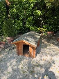 Cuccia casetta di legno per cani