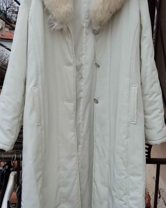 Impermeabile cappotto con collo di volpe