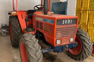 Trattore same taurus buone condizioni con attrezzi
