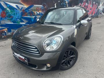 Mini Cooper D Countryman 2.0 Automatica/BI-XENON