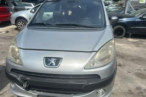 PEUGEOT 1007