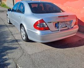 MERCEDES Classe E (W/S211) - 2009