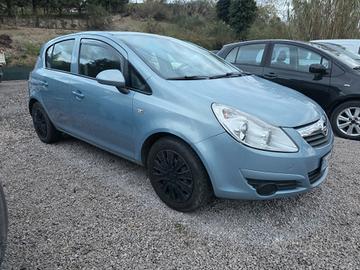 Opel Corsa 1.2 5 porte Cosmo