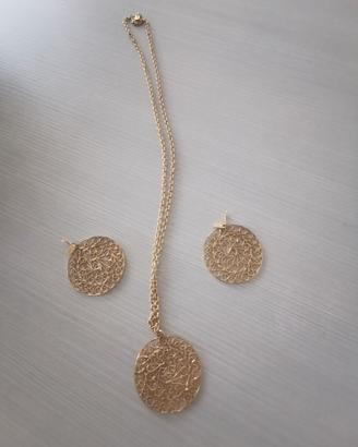 collana e orecchini 