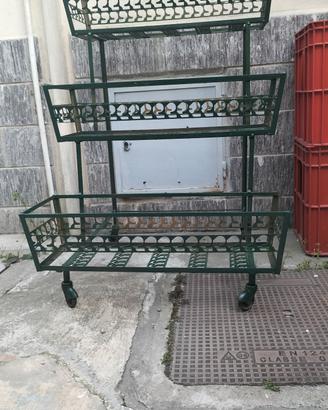 porta vasi a 3 ripiani 