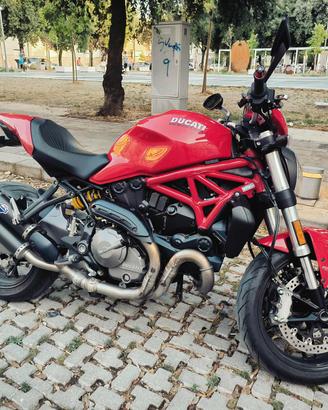 Ducati Monster 821