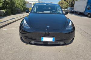 Tesla Model Y RWD 2024 – Autonomia 455 km