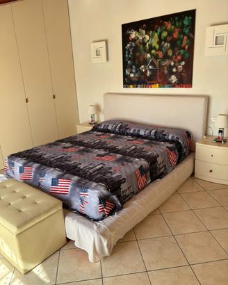 Letto matrimoniale contenitore