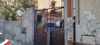 Casa Semindipendente - Paternò